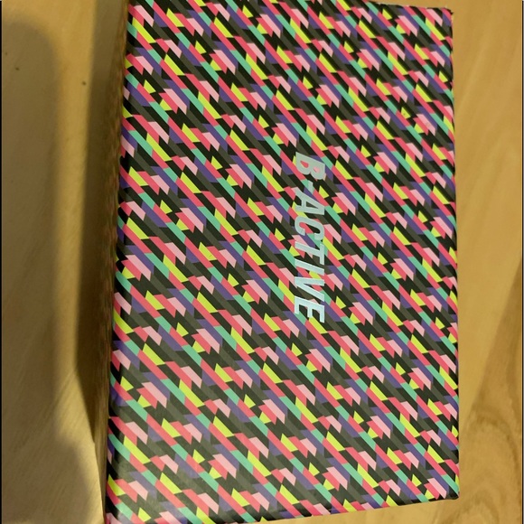 Watch - Picture 2 of 3